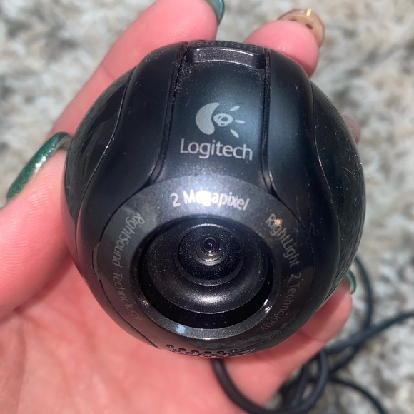 Logitech camera - Picture 3 of 4